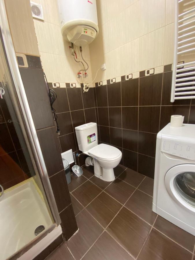2 Bedroom Apartment On Tomashivskogo Street 7 Лвив Екстериор снимка